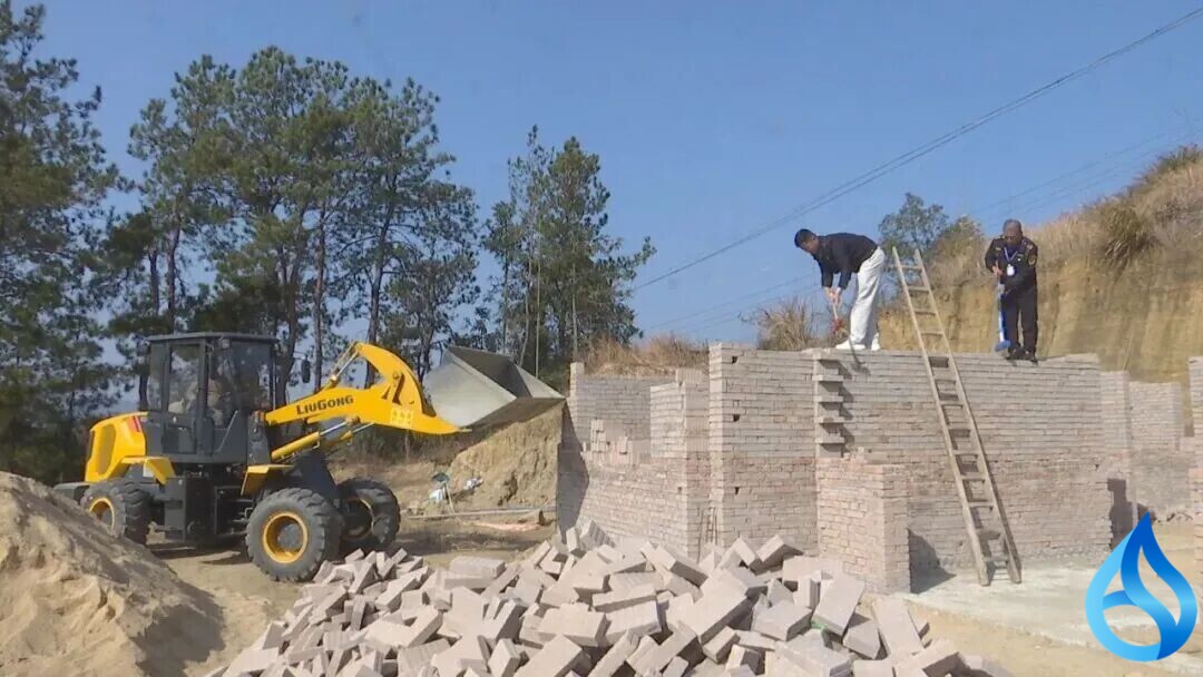 蕲春拆除违法占用地建筑