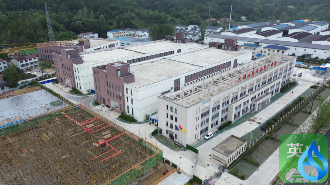 英山 11 个重点项目攻坚见效