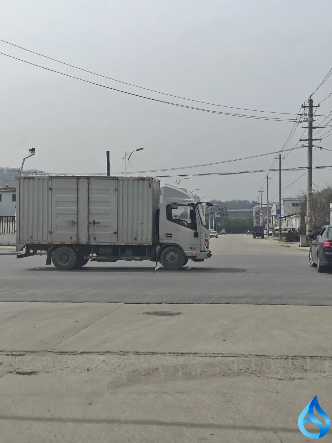 罗田发生一起交通事故