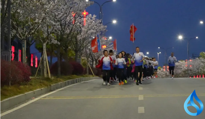 罗田马拉松赛道预热跑举行