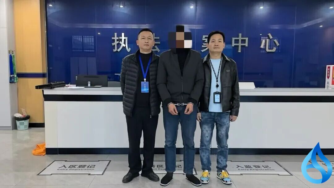 黄梅警方成功破获系列撬窗入室盗窃案