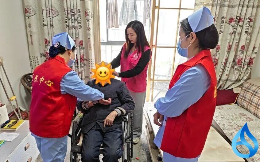 红安县：把医养服务送上半失能老人家门