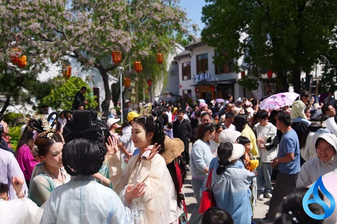 误入黄冈仙侠秘境！一朝步入画卷，一日梦回千年