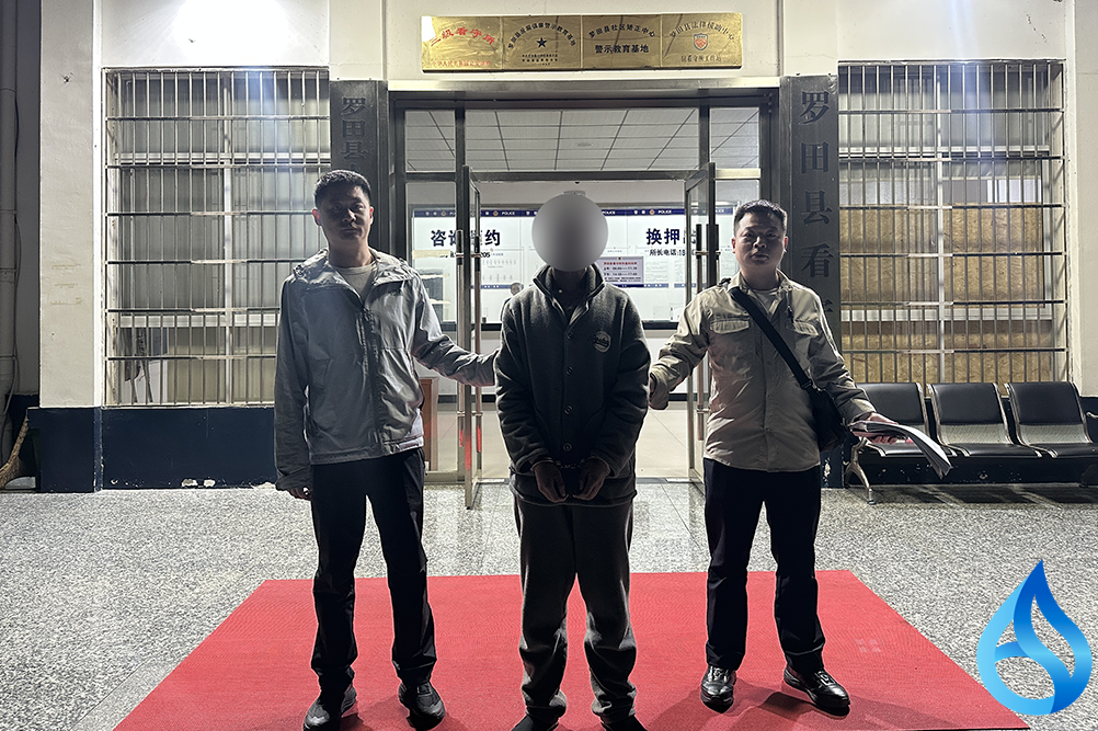 罗田民警深挖盗窃揪出瘾君子