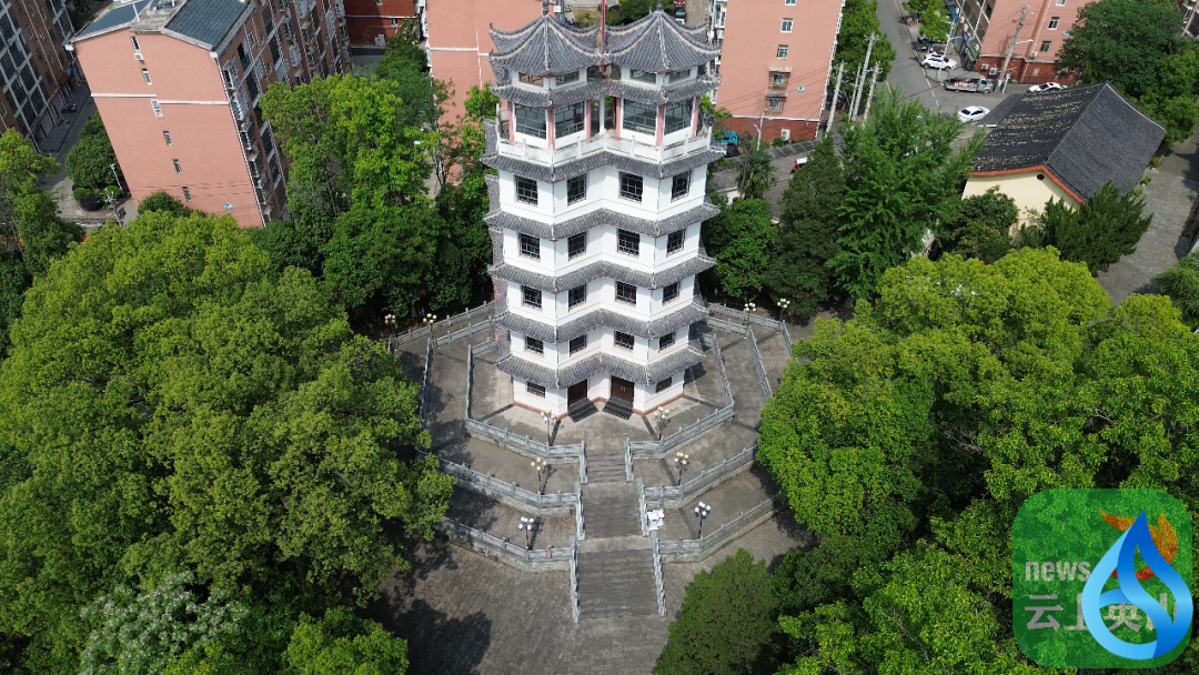英山一红色地标升级中